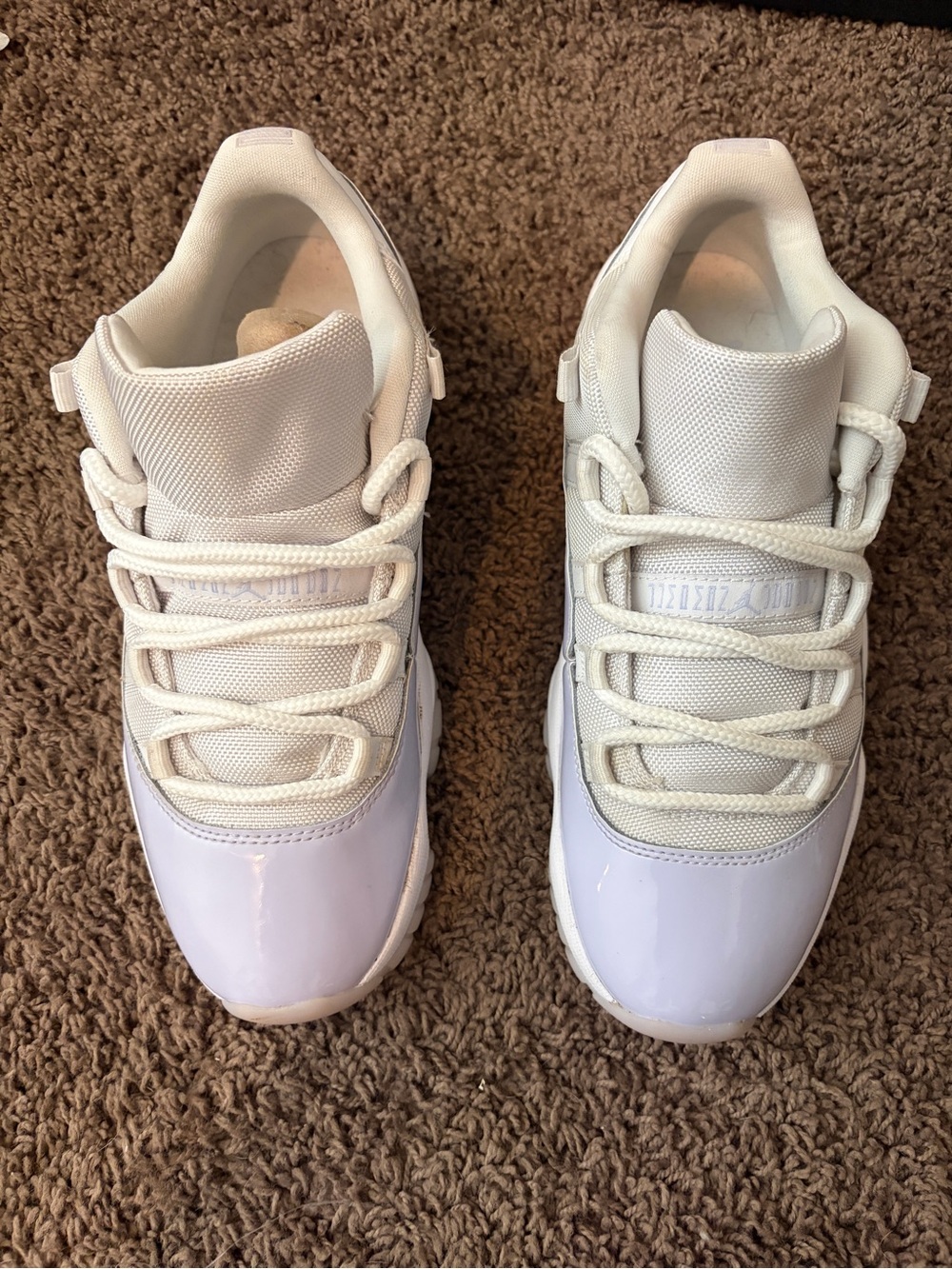Air Jordan 11 low pure violet